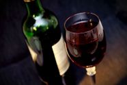Is een glas rode wijn per dag nu écht goed voor de gezondheid? Dit is het antwoord