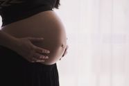 Zwangere vrouwen worden ernstiger ziek door deltavariant: "Dit is zeer verontrustend"
