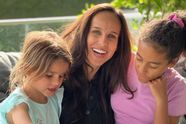 Ann Van Elsen schrikt ervan bij haar dochtertjes op reis: "Heel angstaanjagend"
