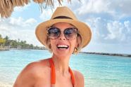 "Wauw, de mooiste vrouw ooit!": Hanne Troonbeeckx laat vol in haar boezem kijken op vakantie