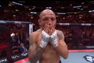 Tranen en woede: José Aldo stopt na schokkend verlies bij UFC 315