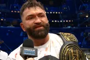‘Na drie keer kanker weer wereldkampioen’, noemt Conor McGregor Arlovski een held