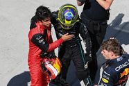 Prost zet vraagtekens bij Hamiltons overstap: 'Die vraag kan je ook aan Ferrari stellen'