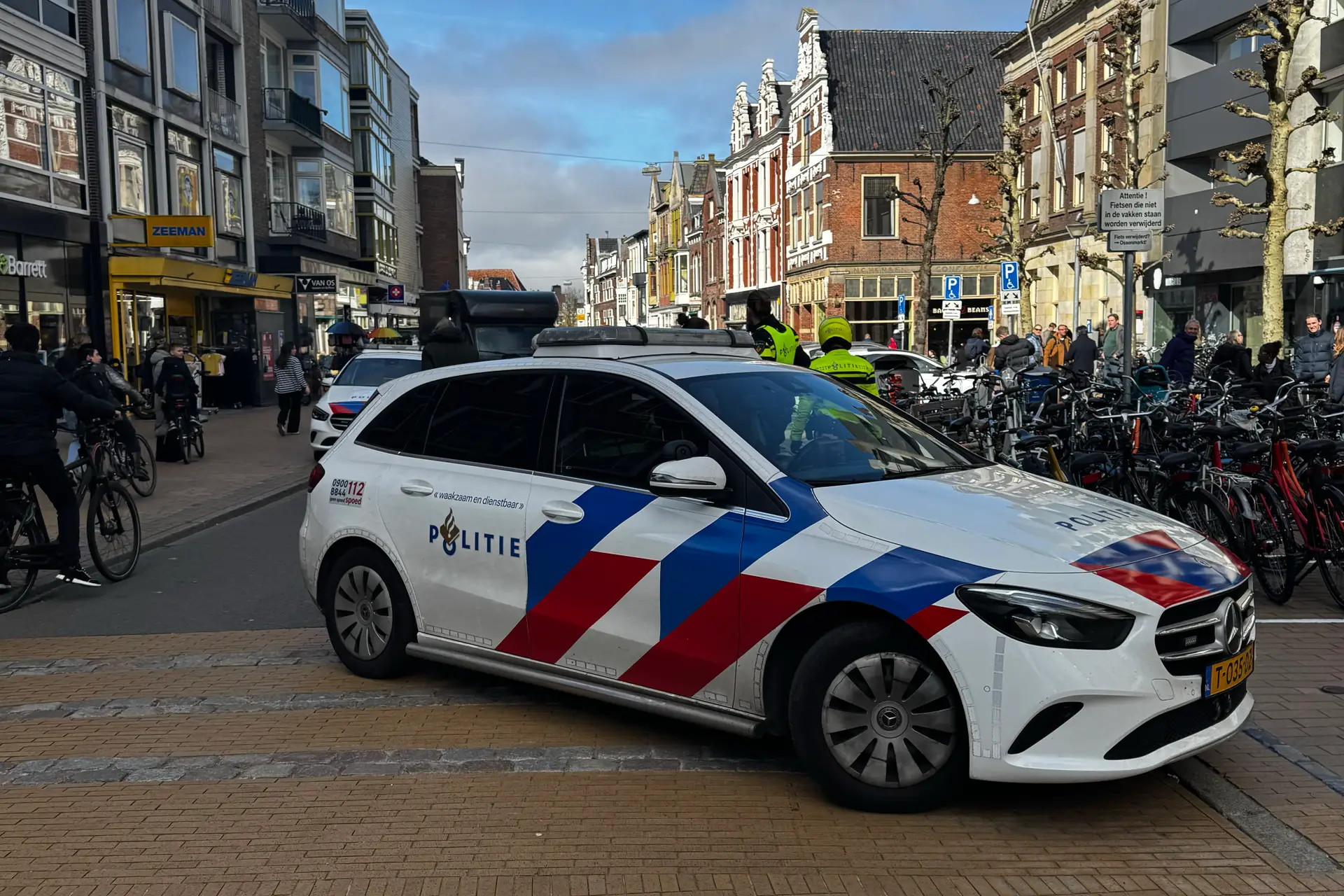 Steekpartij in Beijum: politie zoekt verdachte (60) in scootmobiel