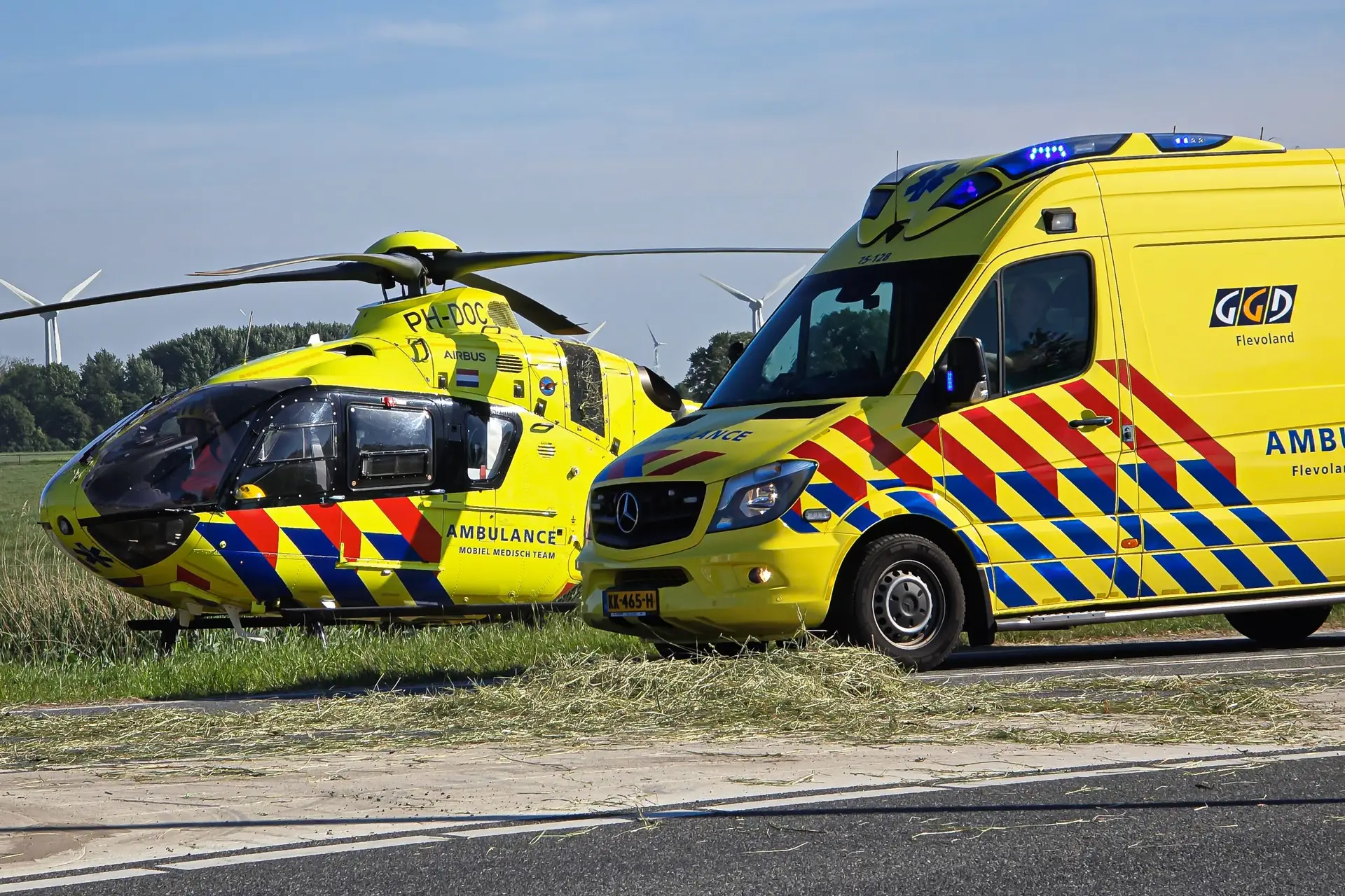 Vrachtwagenchauffeur overleden na beknelling tussen pallets in Schiedam
