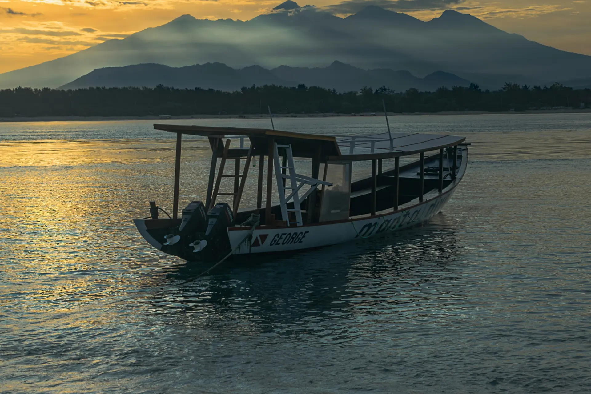 Vijf Nederlandse toeristen vermist na verdwijning van boot in Indonesië