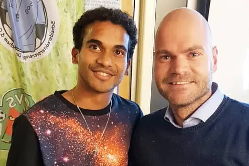 Eredivisiescheidsrechter Rob Dieperink (38) overleden, politie onderzoekt overlijden