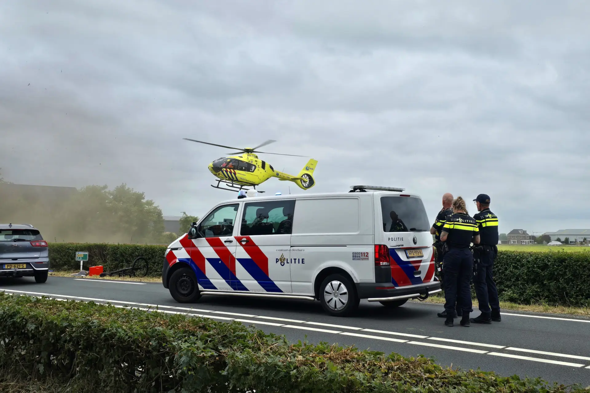 Wielrenner (55) zwaargewond na botsing met bakwagen in Voorhout, bezwijkt later aan zijn verwondingen