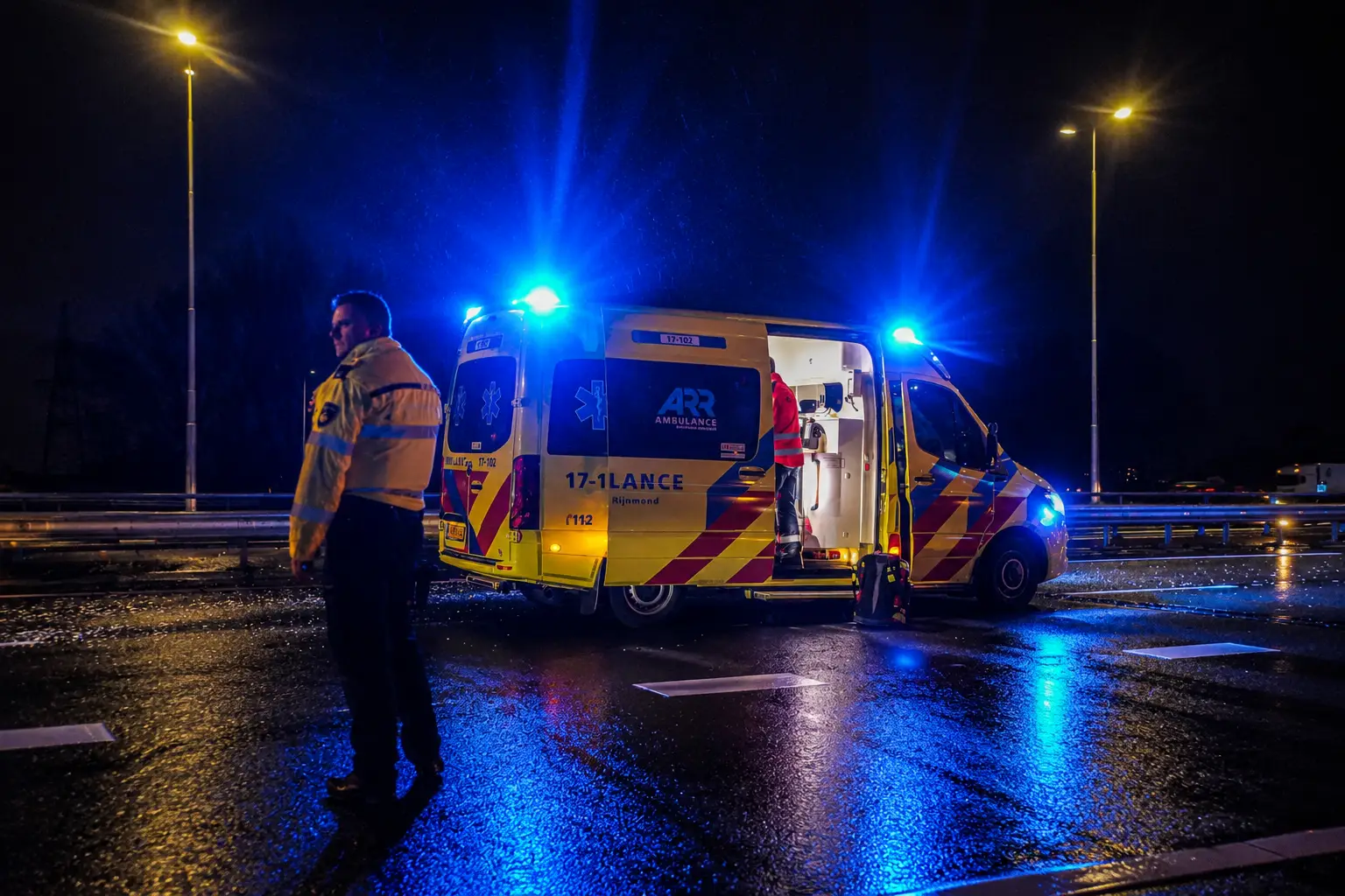 Drie doden en vijf gewonden bij zwaar ongeval op Markerwaarddijk tussen Lelystad en Enkhuizen