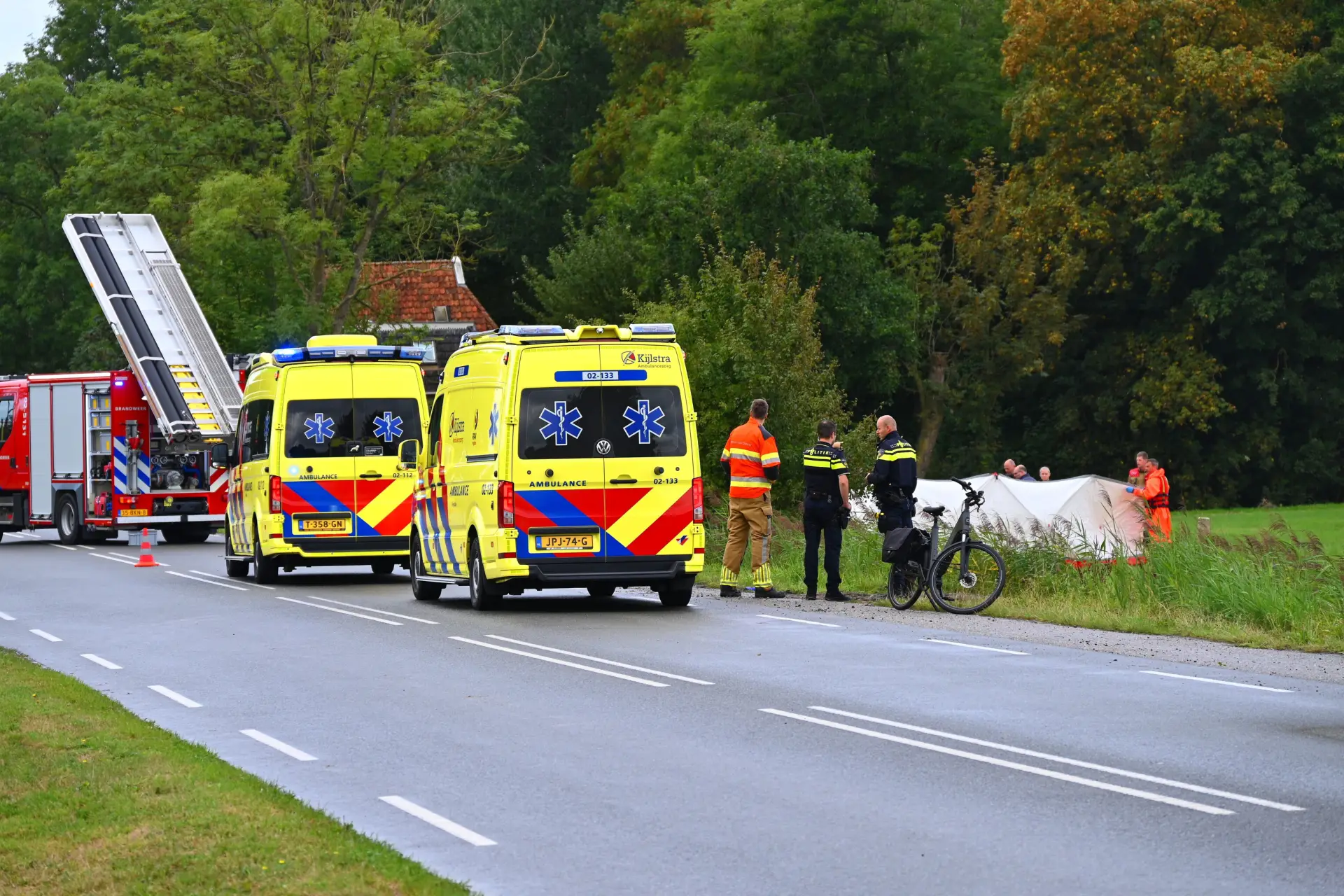 Persoon uit water gehaald in Marsum en overleden