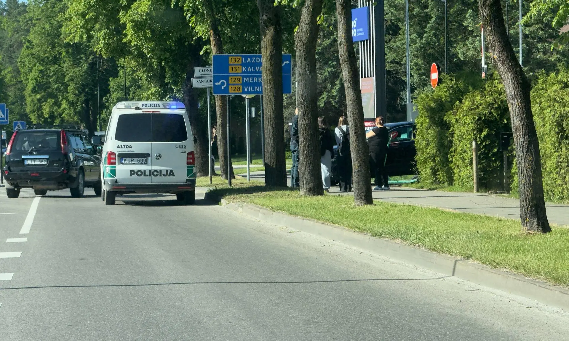 Pavasaris sugrąžina paspirtukus ir dviratininkus į gatves: daugėja eismo įvykių
