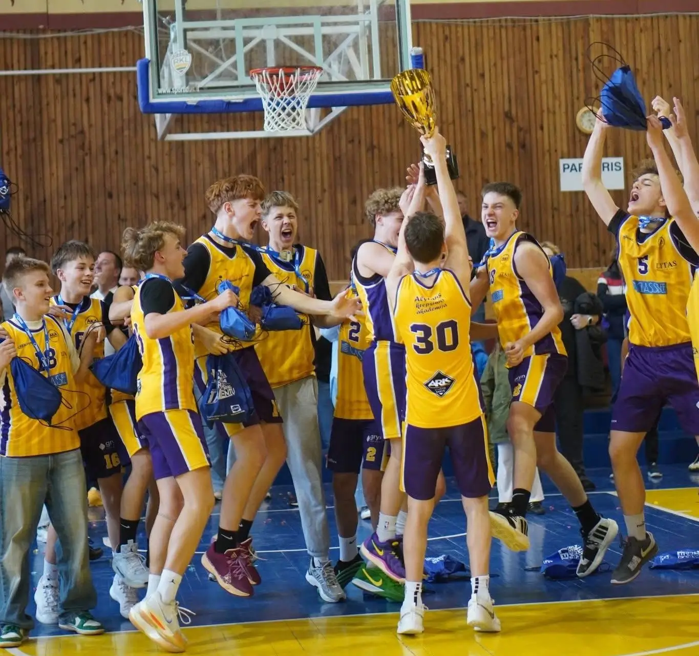 Alytaus U15 krepšininkai – B diviziono čempionai ir kelialapis į A lygą!