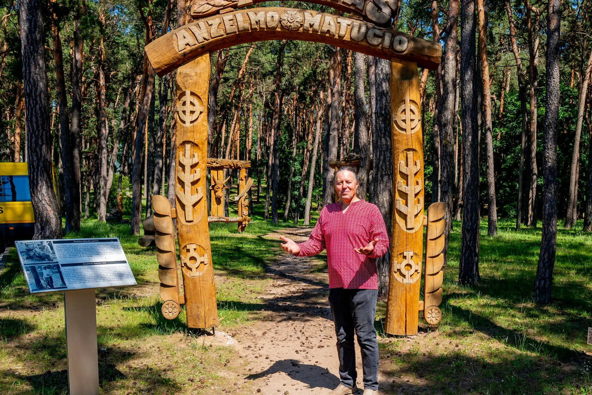Alytaus miesto savivaldybės kultūros premijos laureato Kęstučio Benediko skulptūrose – ir poezija, ir pasaka, ir tikras gyvenimo skonis