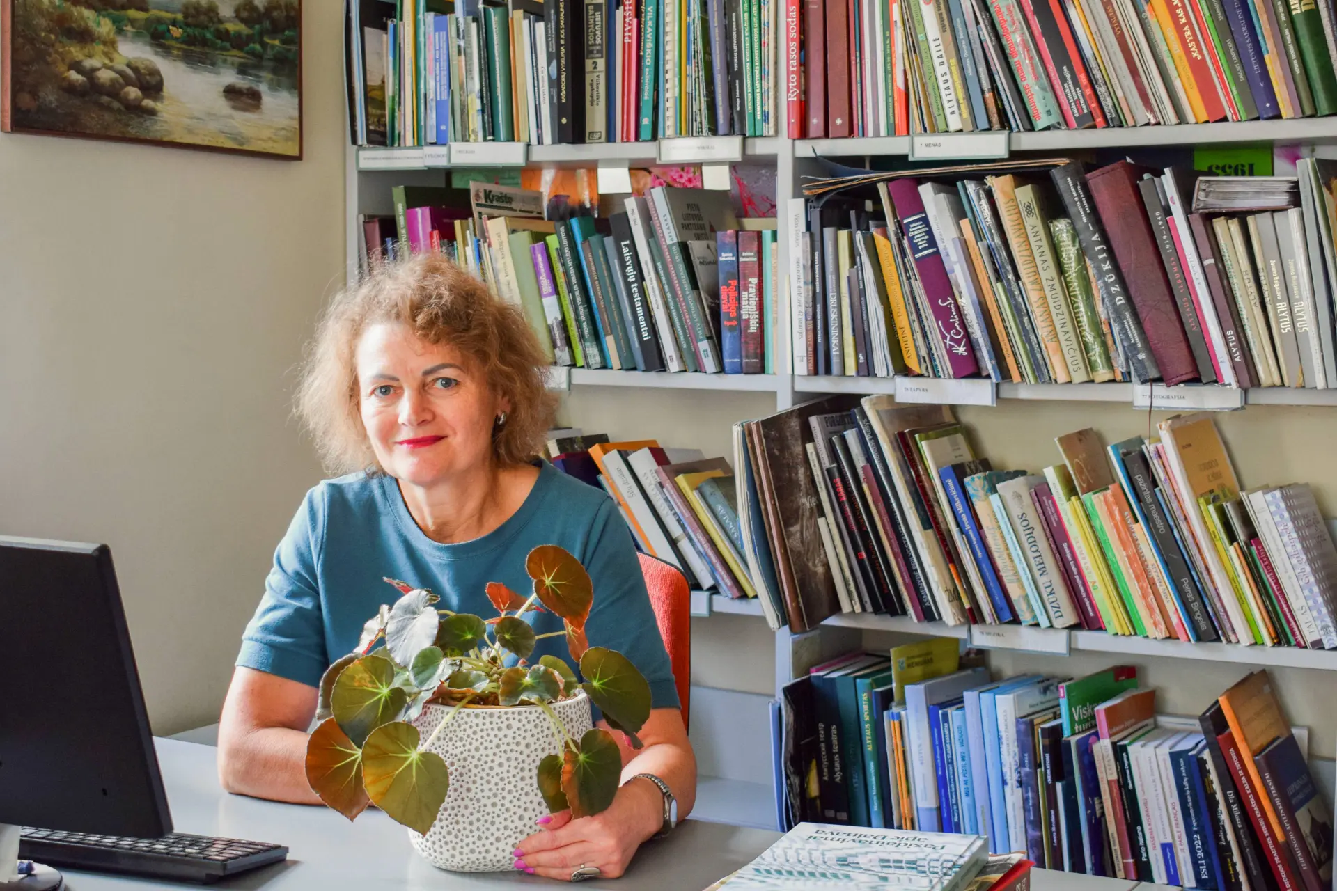 Vitalija Pankienė – tarp leidinių ir augalų Alytaus Jurgio Kunčino viešojoje bibliotekoje