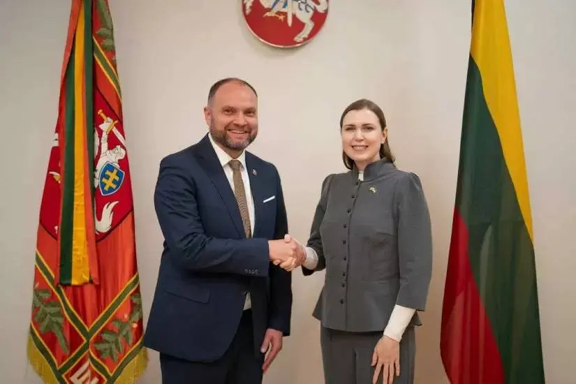 Darbą pradėjo krašto apsaugos viceministras Bronius Bieliauskas
