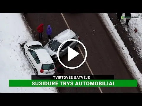 Tvirtovės gatvėje susidūrė trys automobiliai