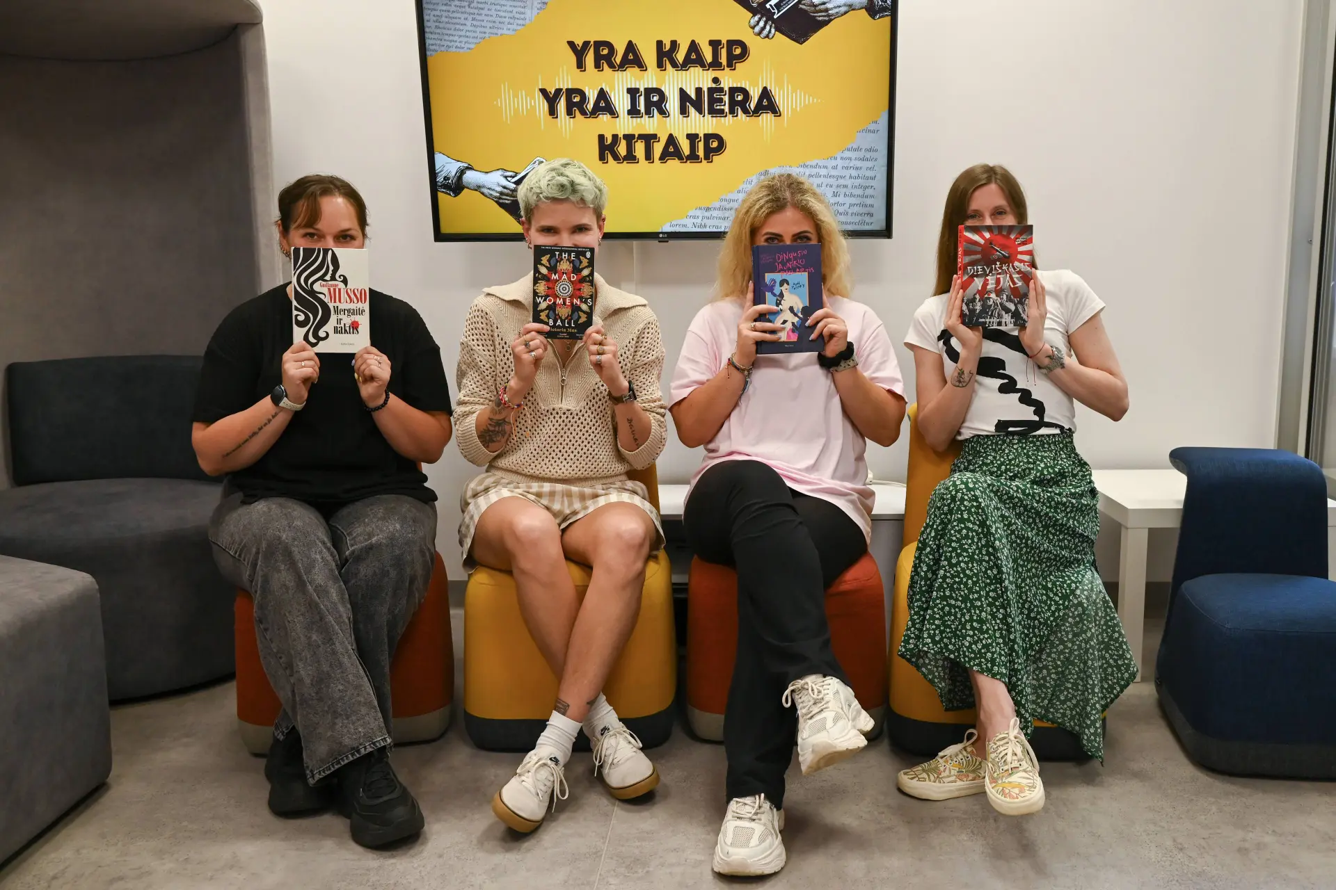 Nuo pokalbių apie knygas iki tinklalaidės „Yra kaip yra ir nėra kitaip“