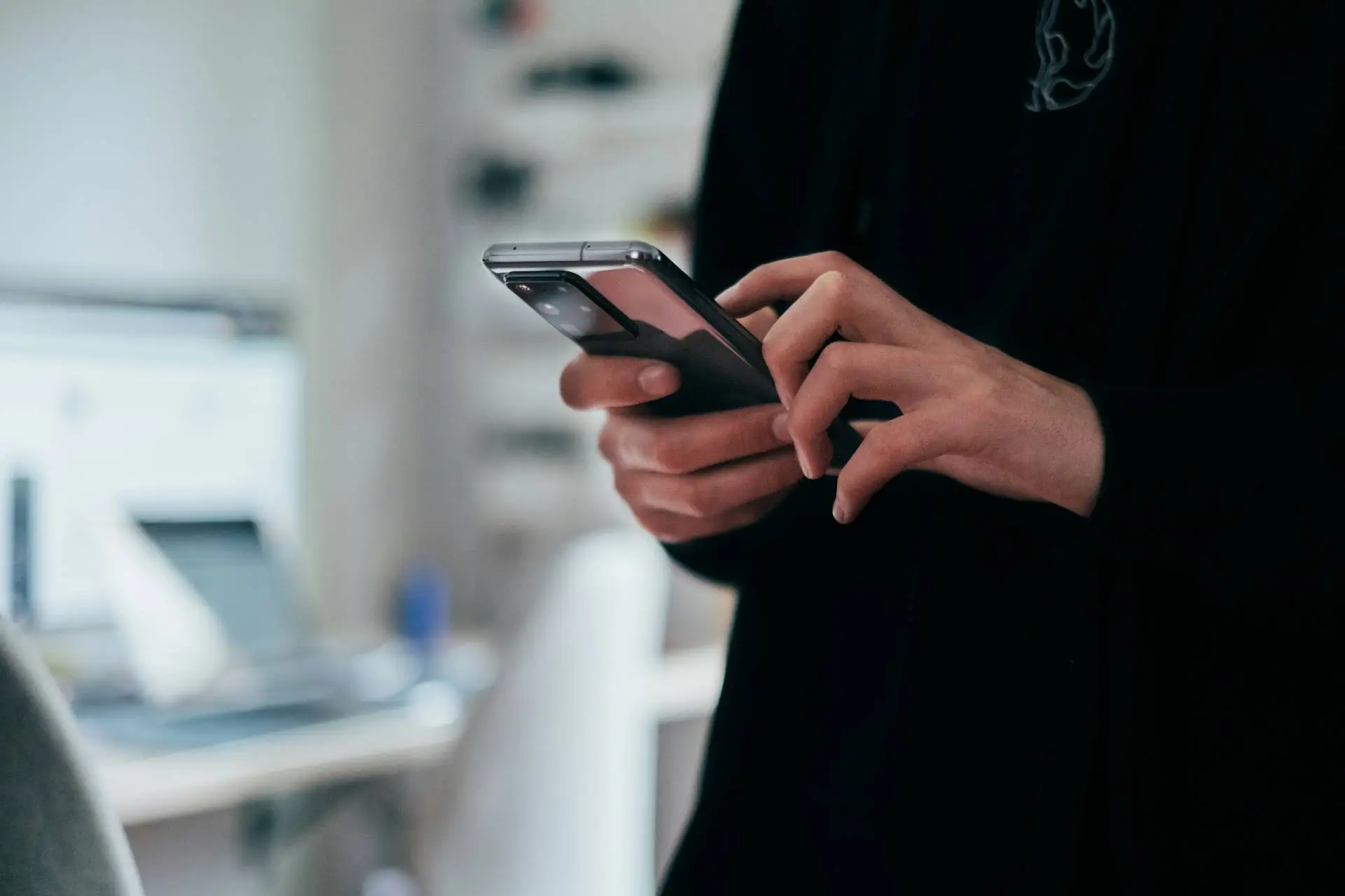Telefonas_Unsplash nuotr