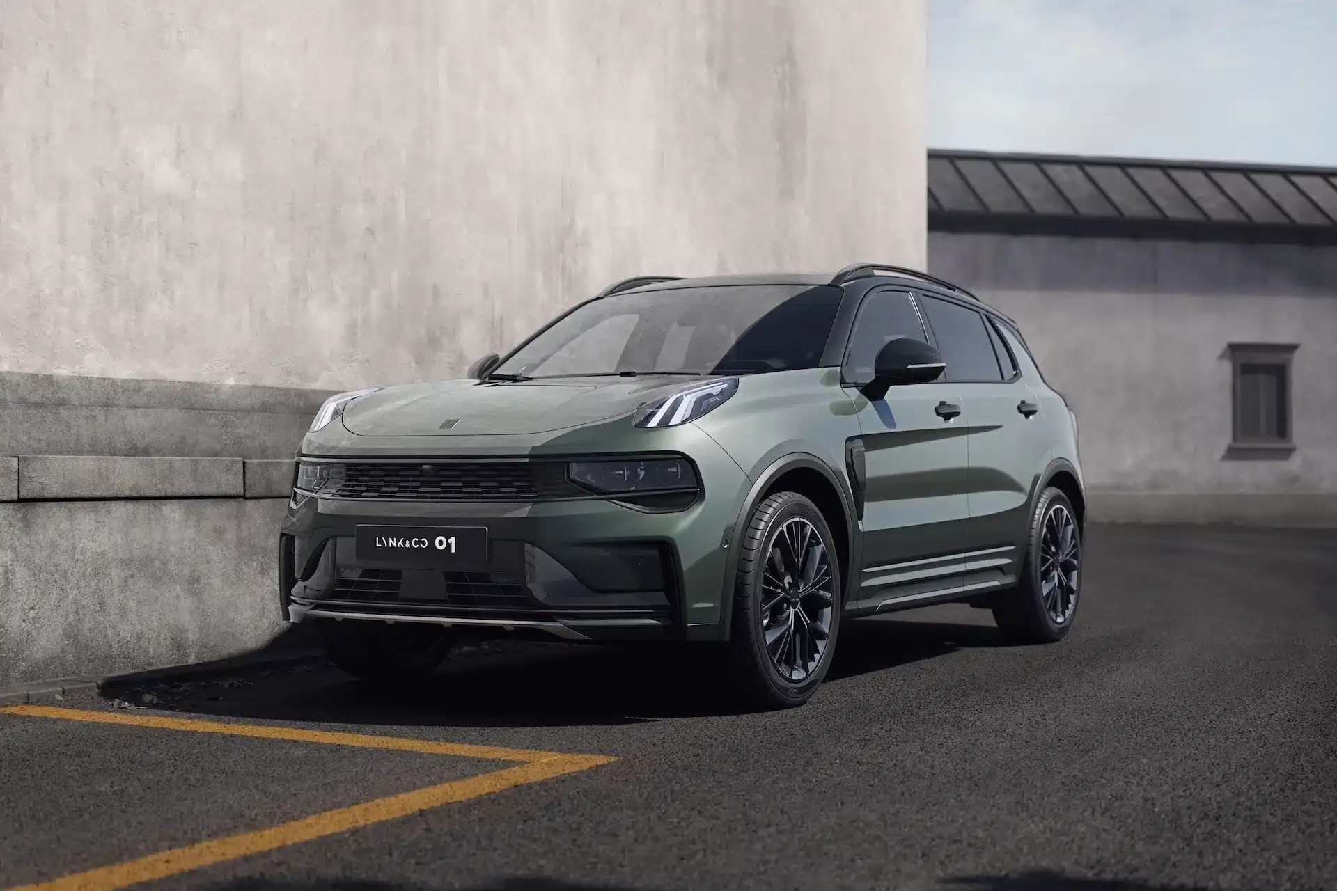 lynk co 01 2025 1 colore grigio parcheggiata di muso