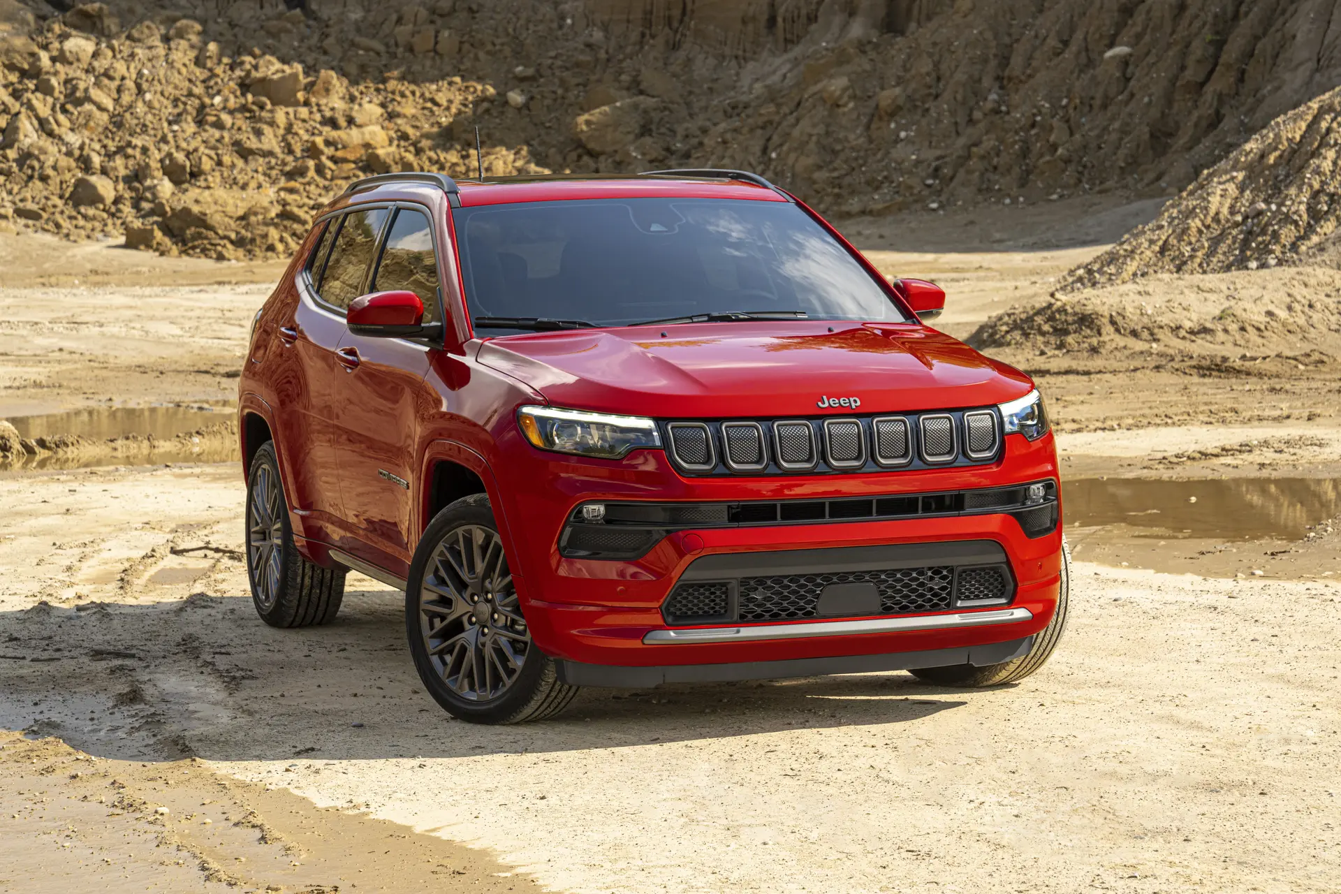 02 compass red exterior 219