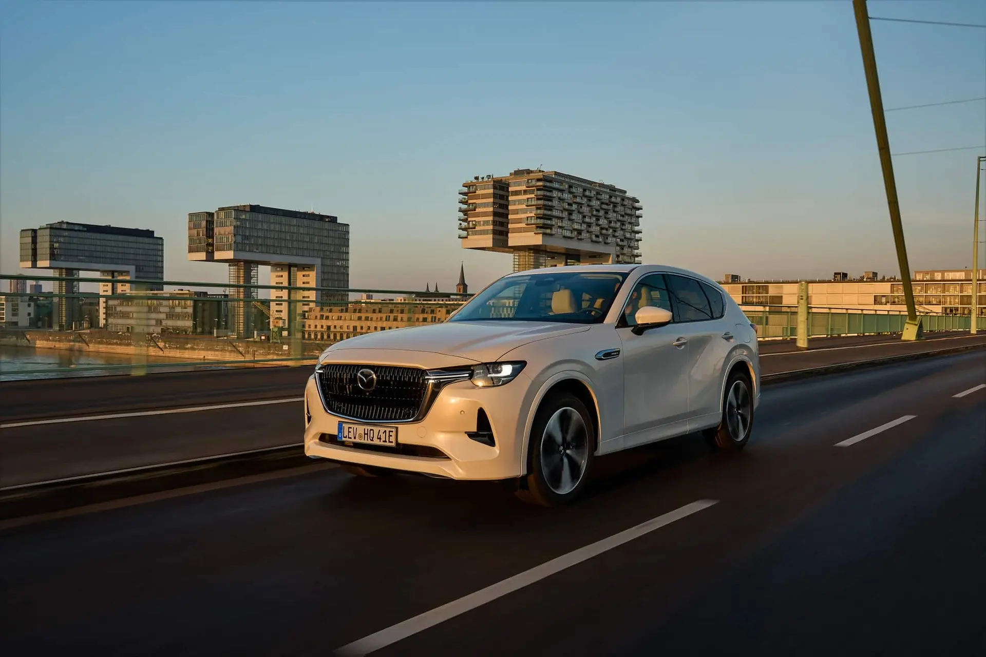 2022 mazda cx 60 germany rw act 012