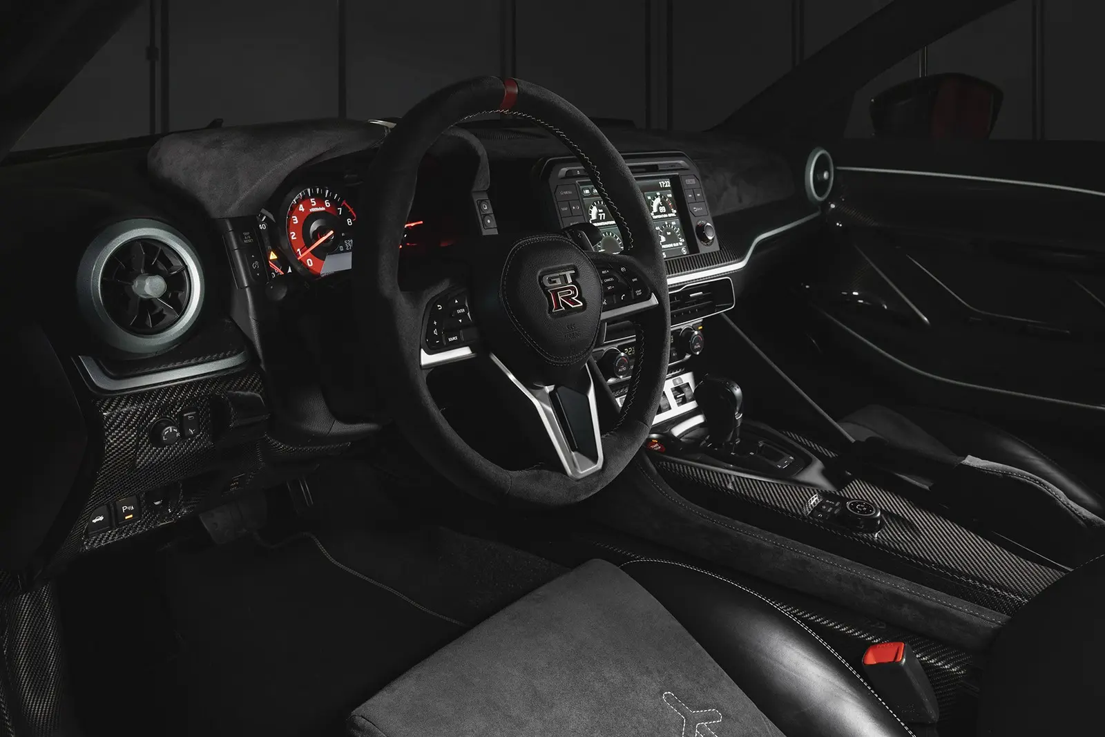 alcantara nissan gt r50 by italdesign