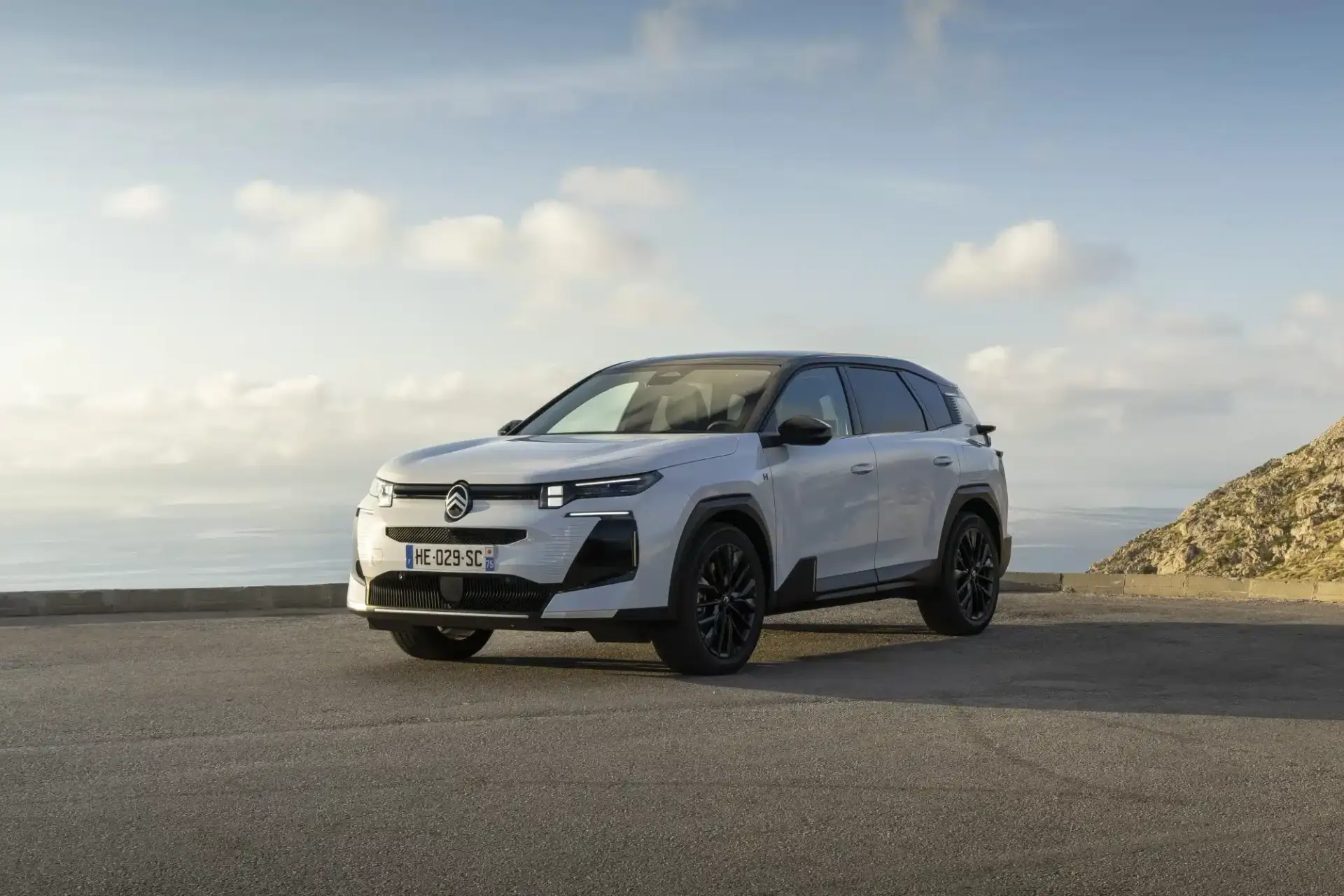 Prova in anteprima Citroen C5 Aircross 2026: il SUV più comodo della fascia media?