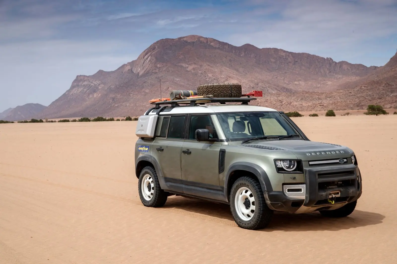 goodyear land rover defender