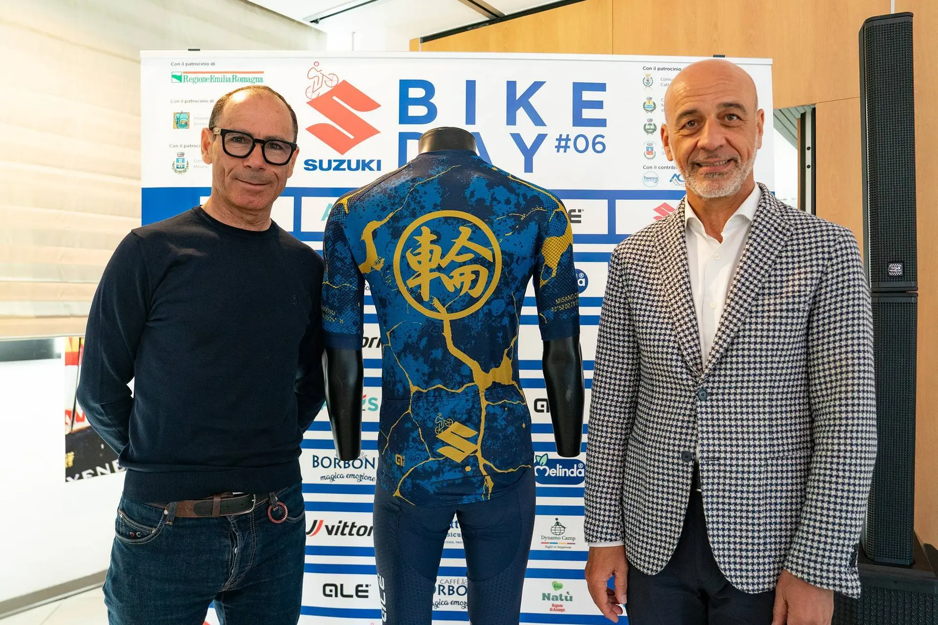 la maglietta ufficiale del suzuki bike day 2026