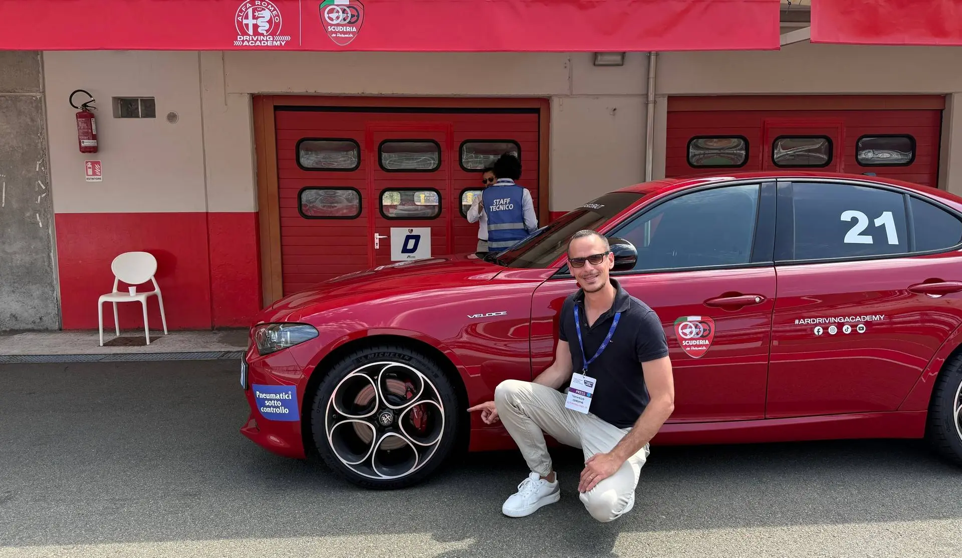 Un'Alfa Romeo Giulia Veloce ai box di Varano de' Melegari