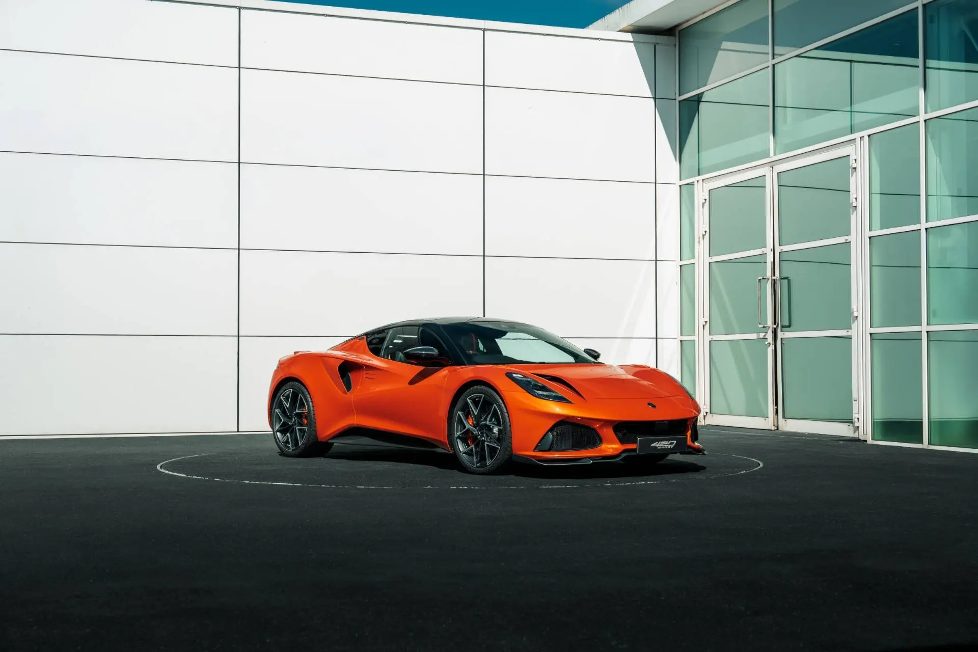 Lotus Emira 420 Sport frontale