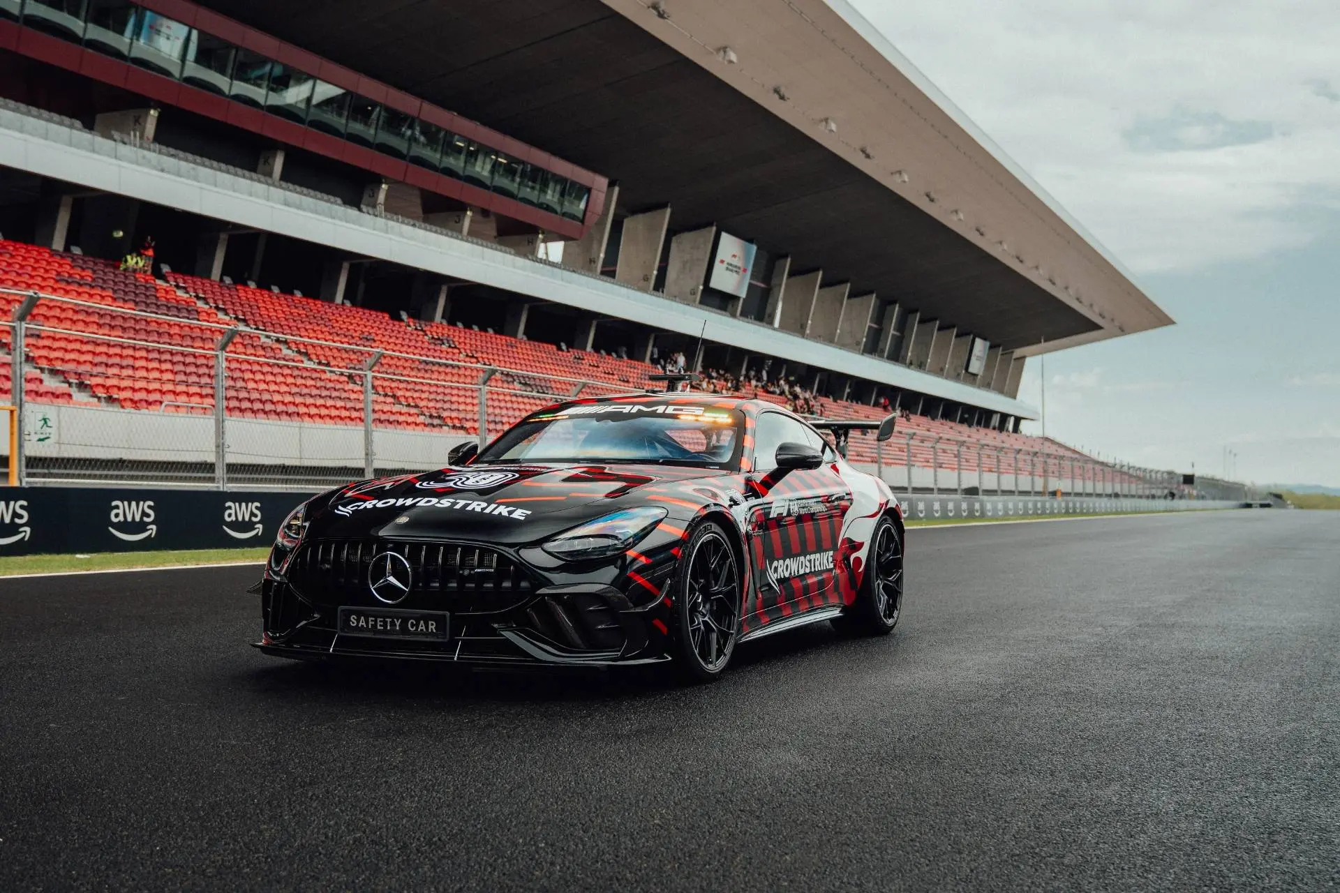 mercedes_amg Safety Car anteriore