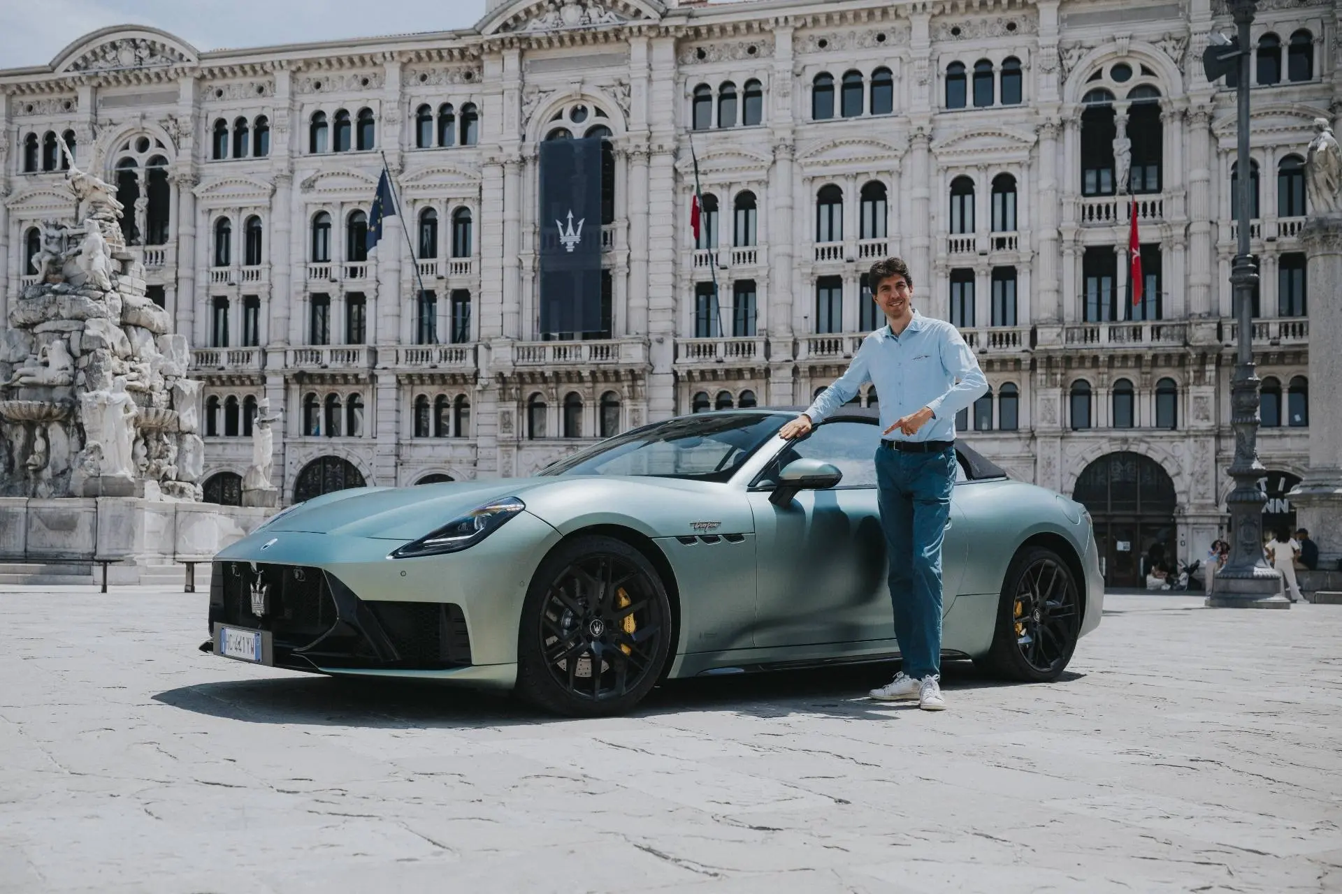 Maserati Grancabrio 2027 copertina ferrero