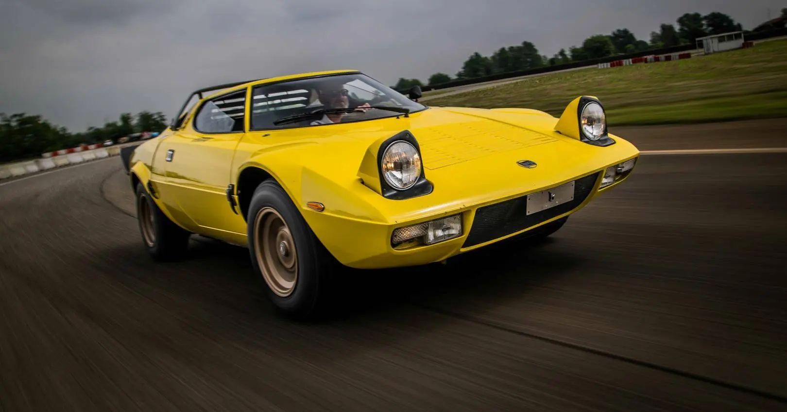 2024-test-biocarburanti-1 lancia stratos