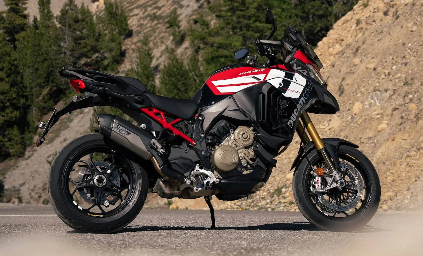 my27_multistrada_v4_pikes_peak_statics_3