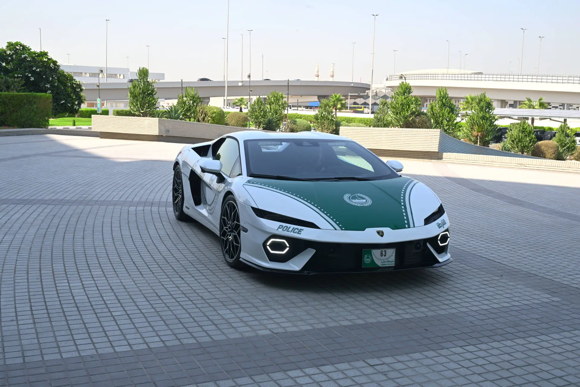 920 Horsepower Hybrid Lamborghini Joins Dubai Police Tourist Patrol Fleet