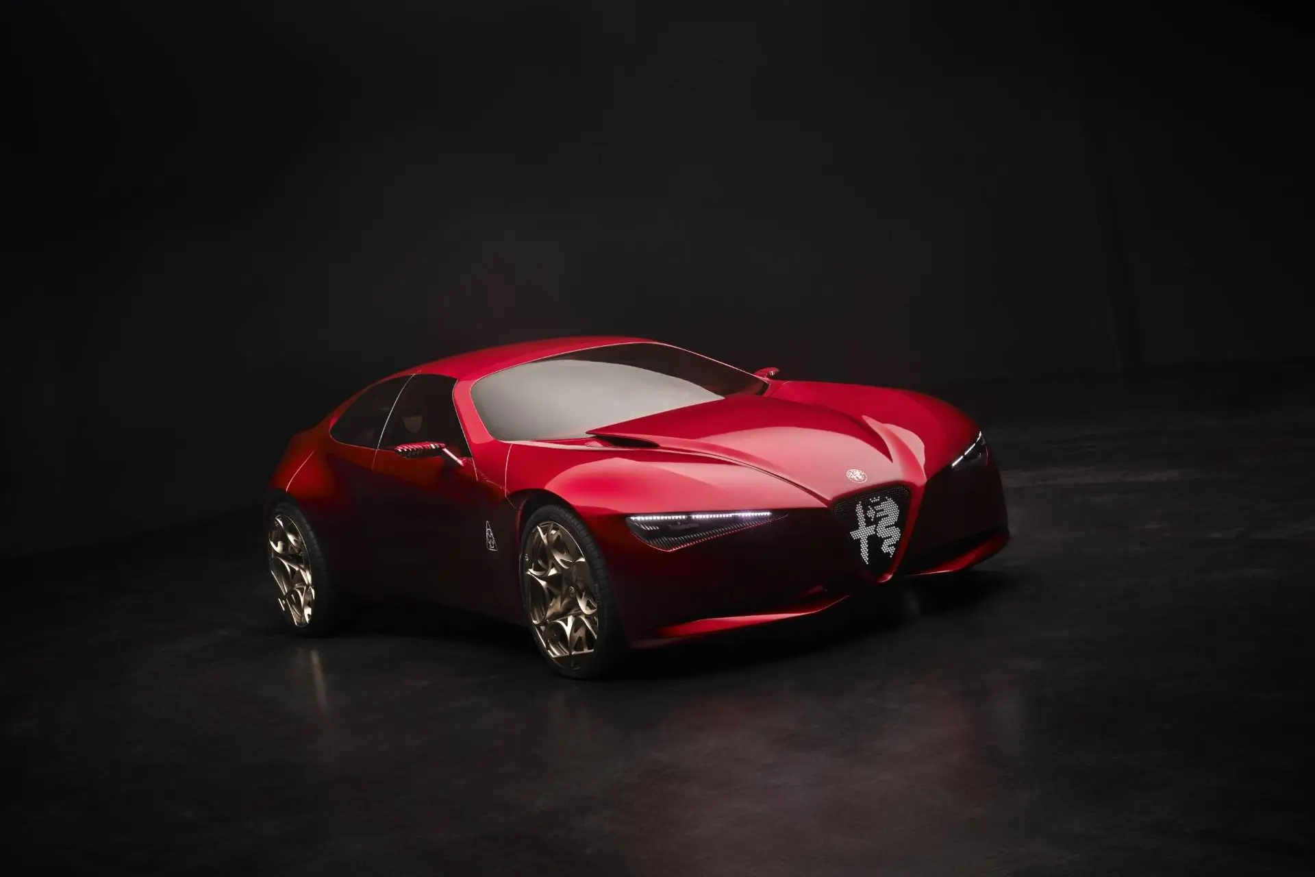 Alfa Romeo Cuorerosso tre quarti frontale