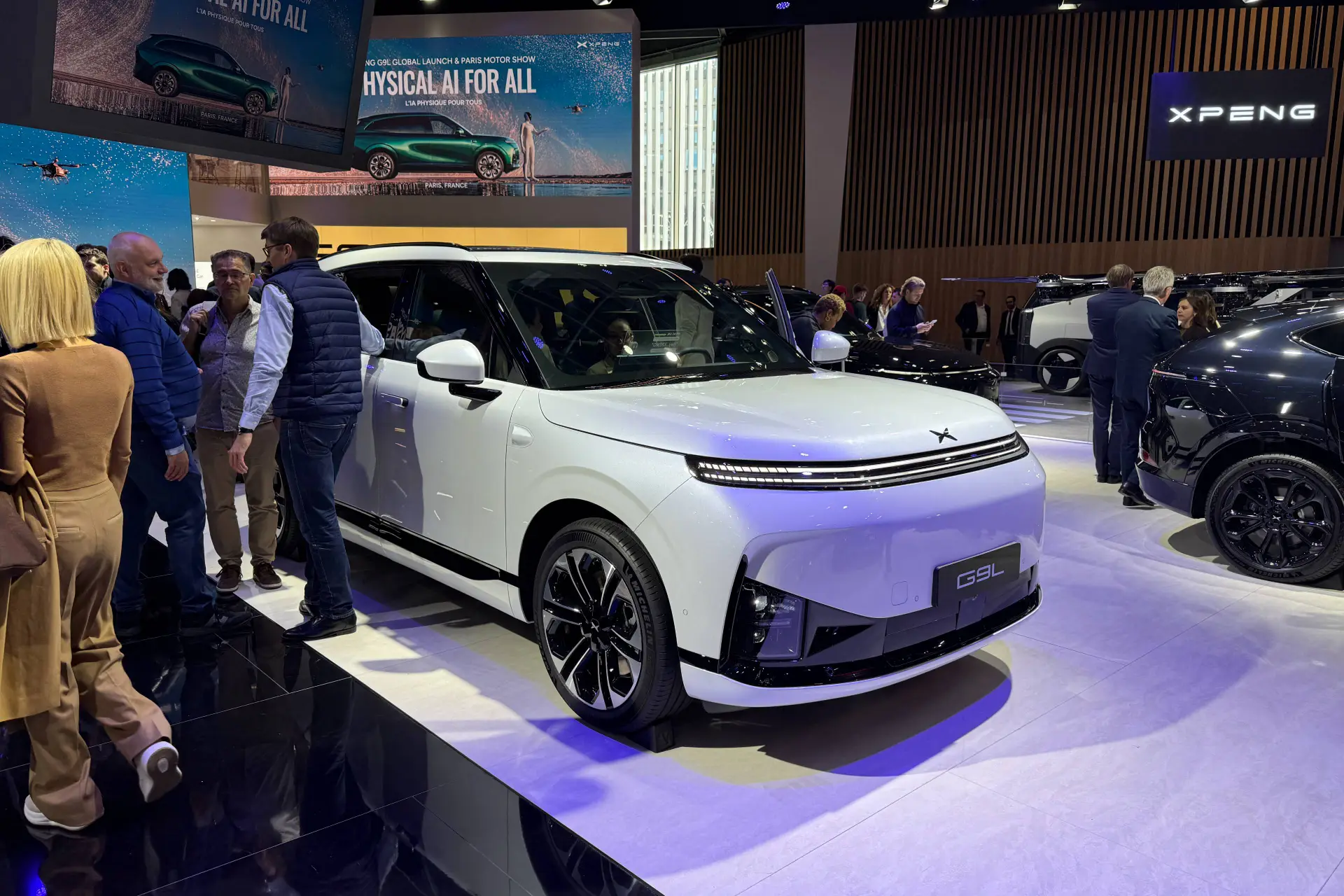 Xpeng G9L anteriore