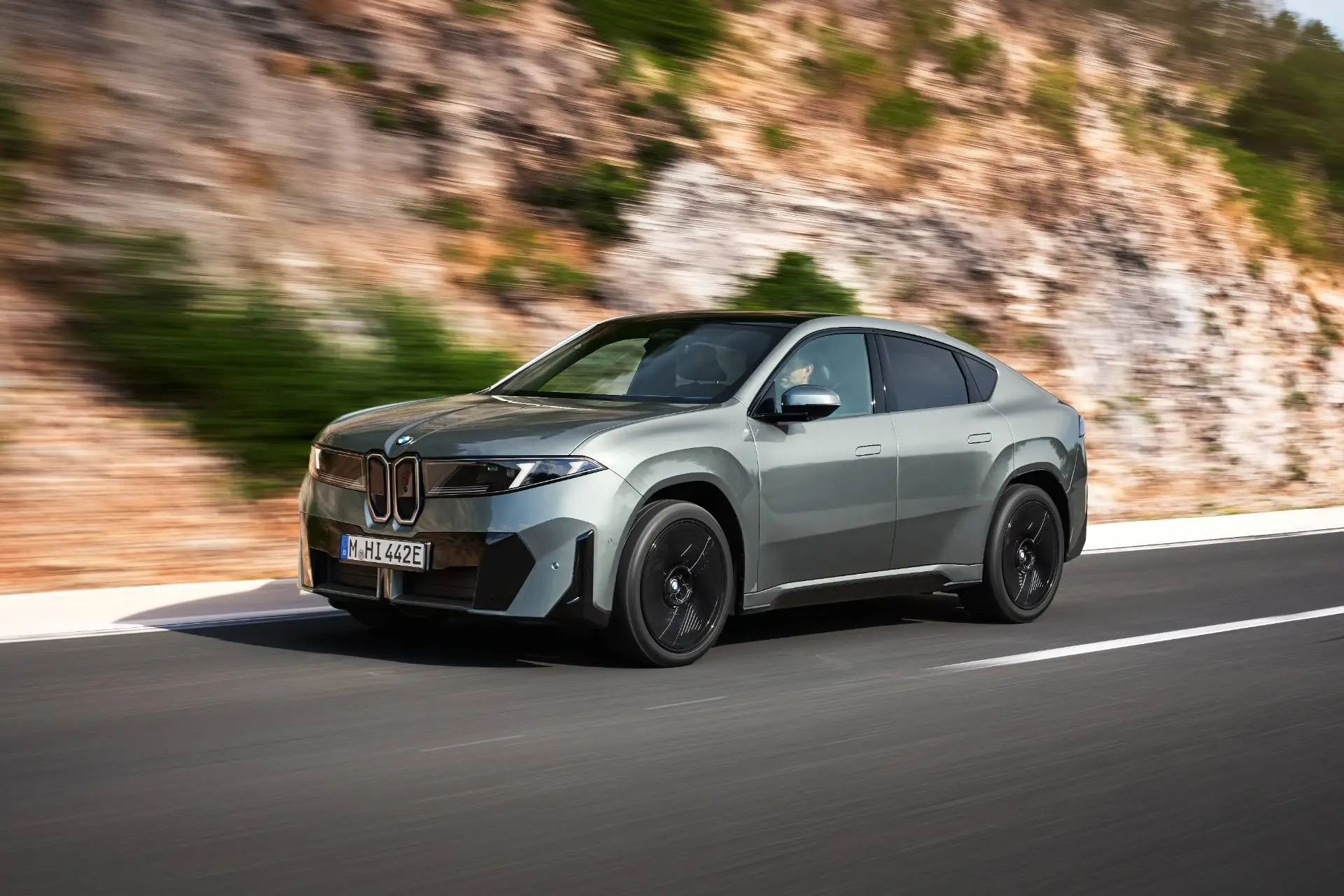 bmw-ix4-50-xdrive