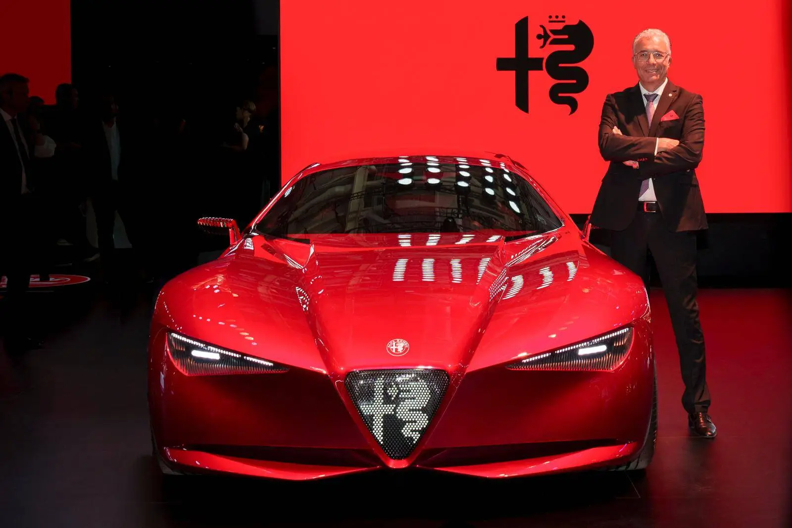 s-ficili-at-paris-motor-show-2026 affianco alla Alfa Romeo Cuorerosso