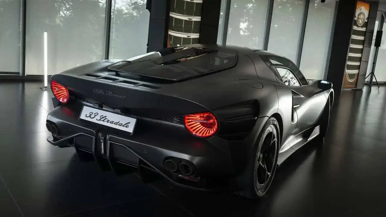 Alfa Romeo 33 Stradale Perla Nera: de mooiste Alfa Romeo van deze eeuw (foto's!)