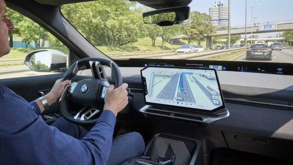 BMW brengt stadsrijden vanaf 2027 naar Duitsland