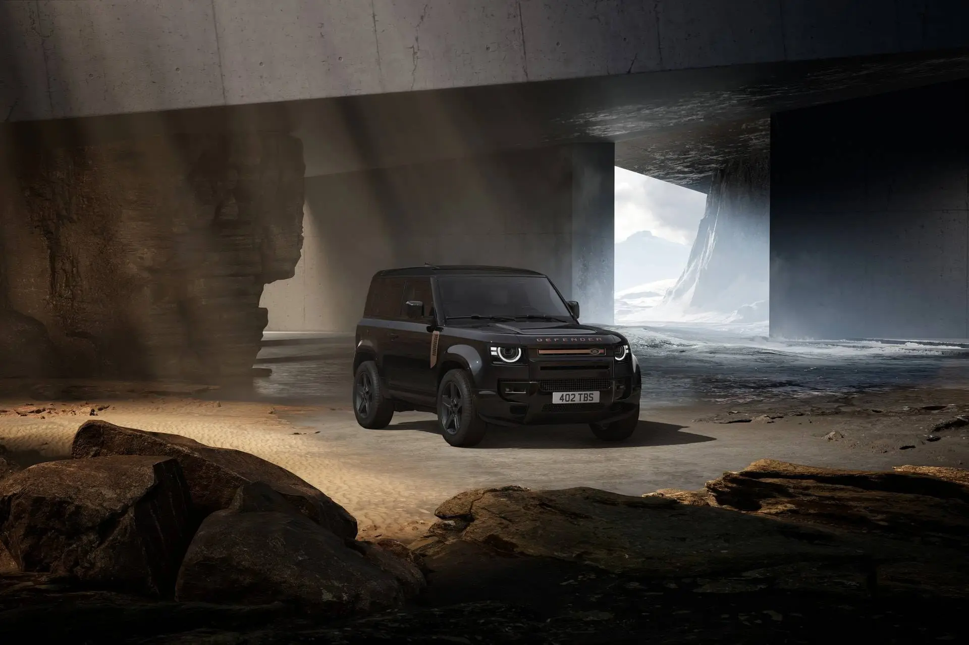 land-rover-introduces-defender-alasia-pack-in-europe-but-its-defender-90-model-loses-an-iconic-item_2