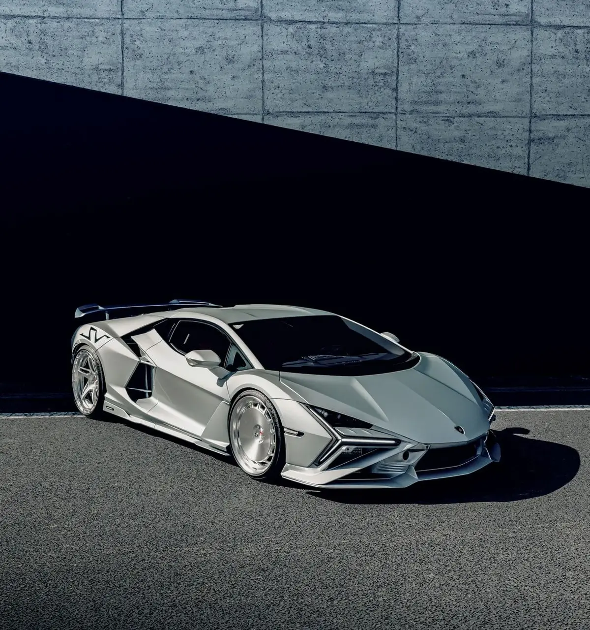 modded lamborghini revuelto sv looks like a vampire slayer 276895 1 1200x1500