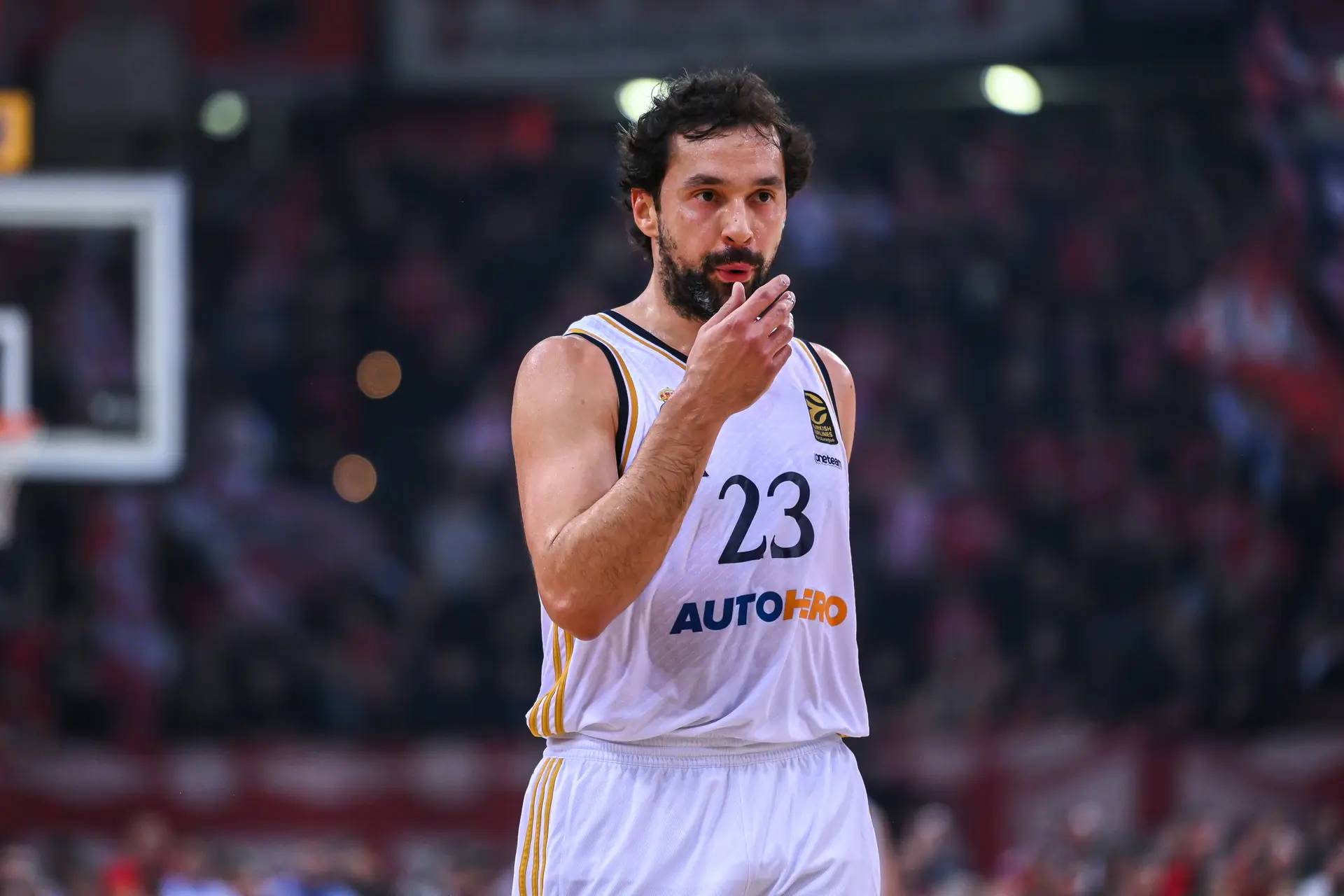 El Real Madrid rinde un emotivo homenaje a Sergio Llull por su récord de partidos