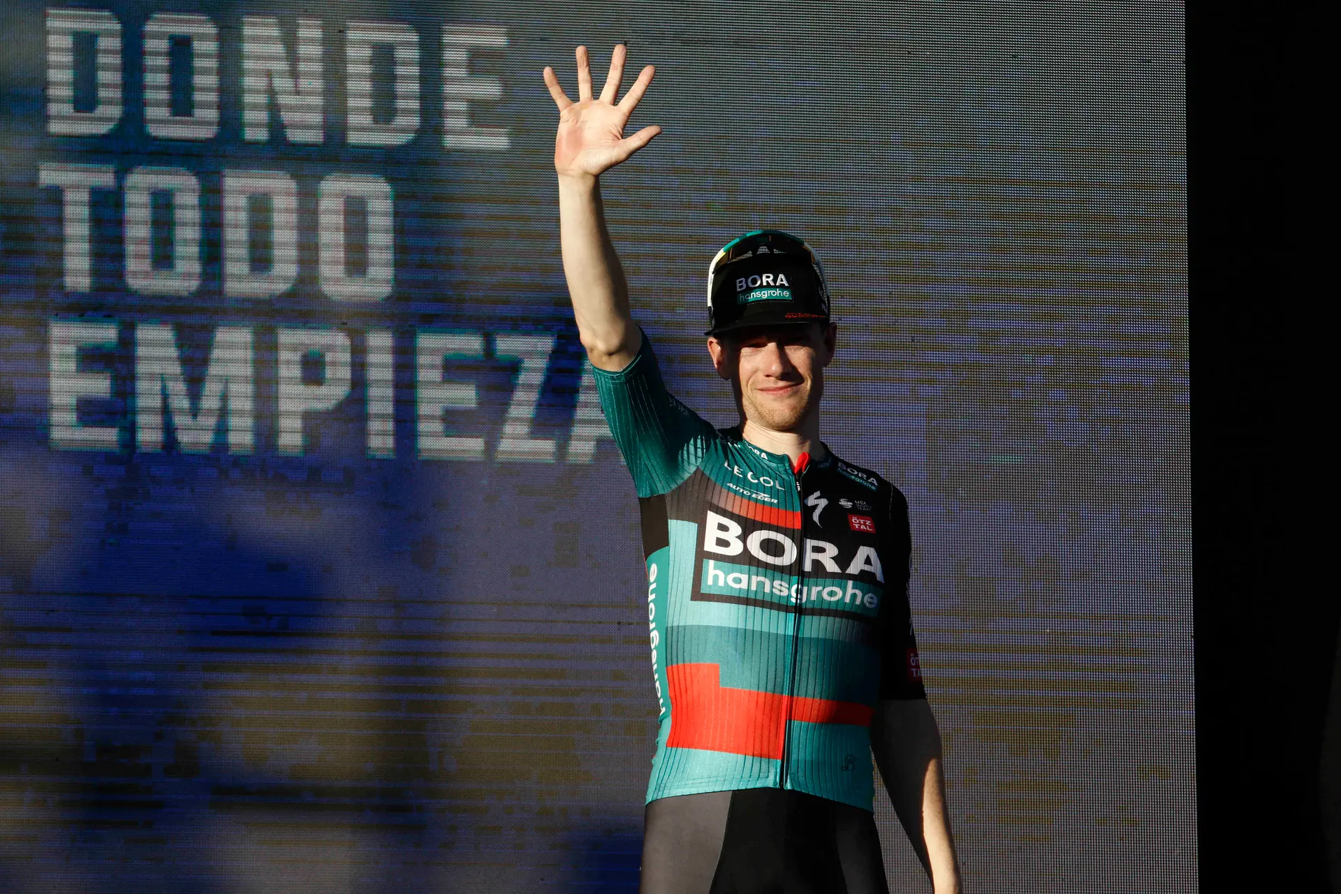 Sam Bennett, en contra de forjar amistades en el pelotón: "A veces casi preferiría no conocer a nadie"