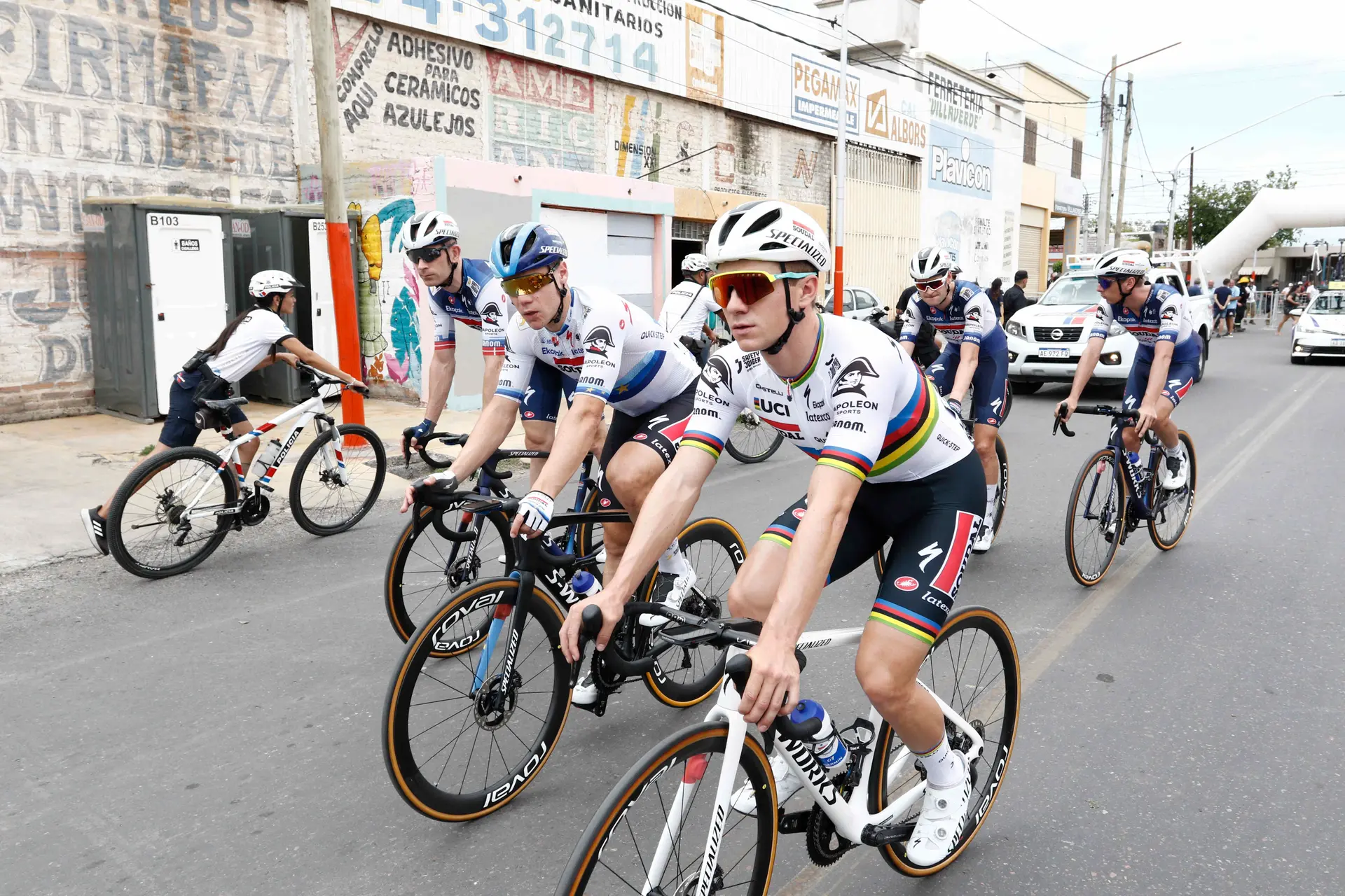 Remco Evenepoel: "Espero guardar energías para el domingo en las próximas etapas"