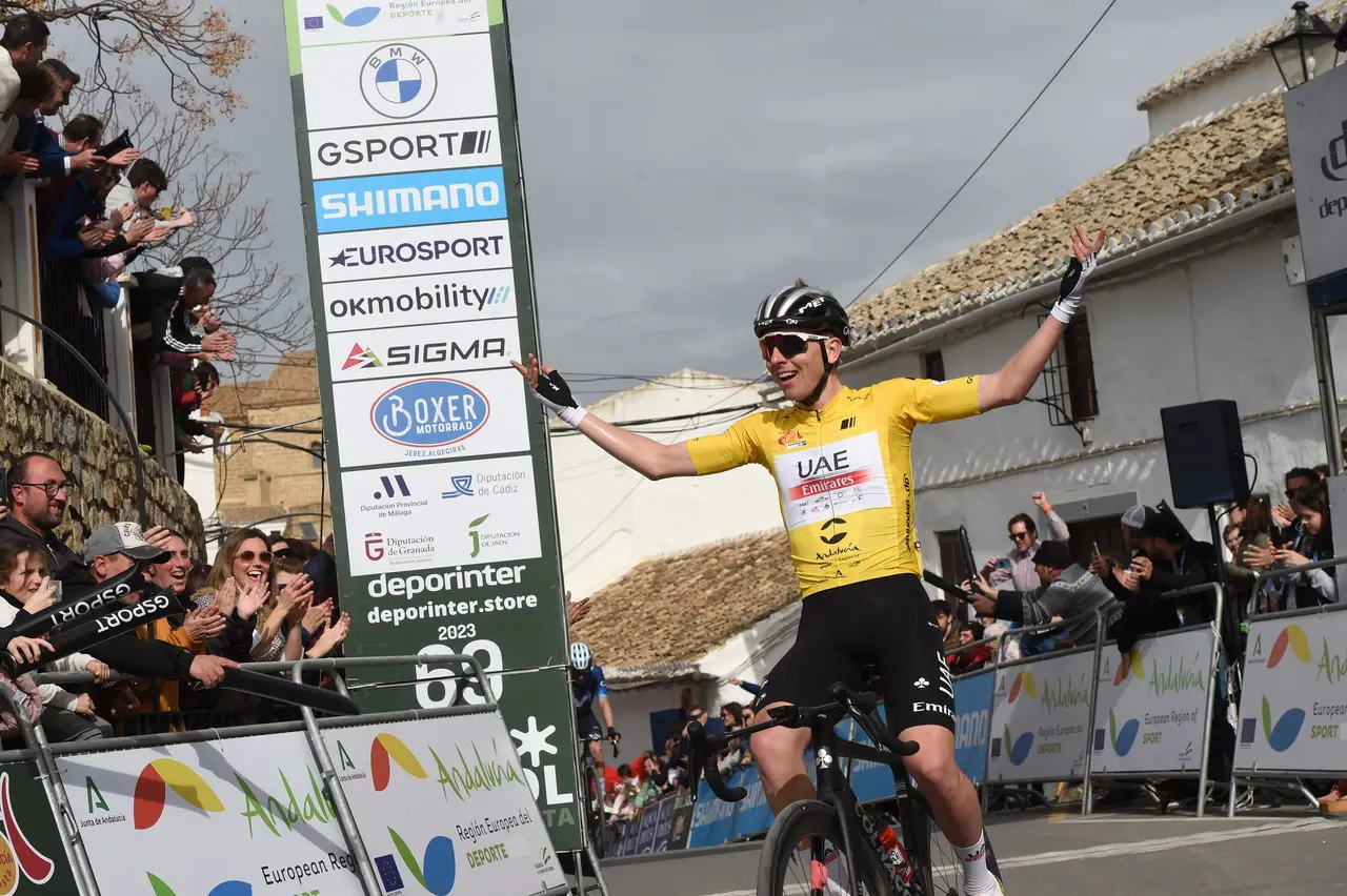 Matxin y el UAE responden a las "dudas" de Johan Bruyneel sobre el futuro rendimiento de Tadej Pogacar: "Aún no está en plena forma"