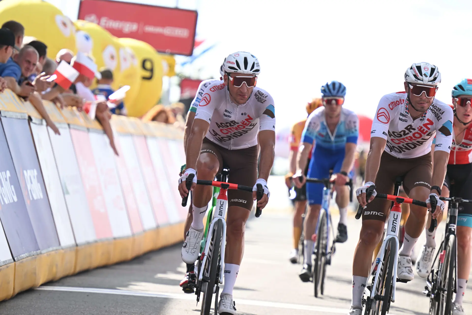 Nans Peters aprovecha la lluvia para ganar el Trofeo Laigueglia: "Me dije que tenía que hacer una contrarreloj"