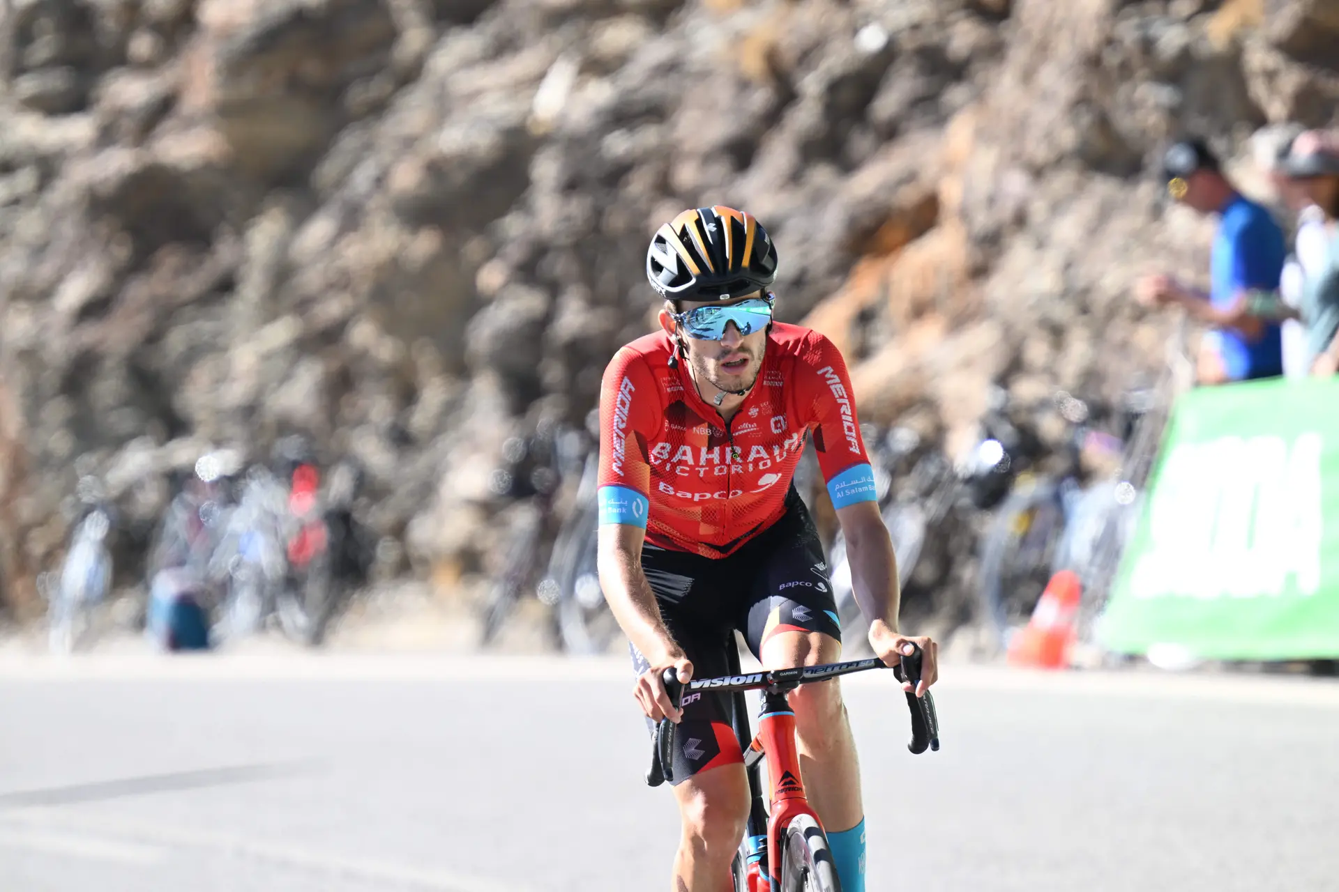 Gino Mäder, sobre las posiblidades del Bahrain para ganar la etapa reina del Tour de Romandía: "Damiano Caruso es el líder"